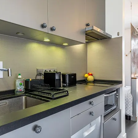 Lägenhet Guestready - A Glamorous Sight Over The