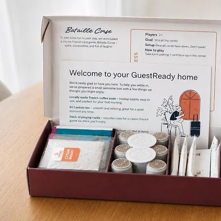 Guestready - A Glamorous Sight Over The * Paris