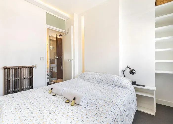 Guestready - A Glamorous Sight Over The